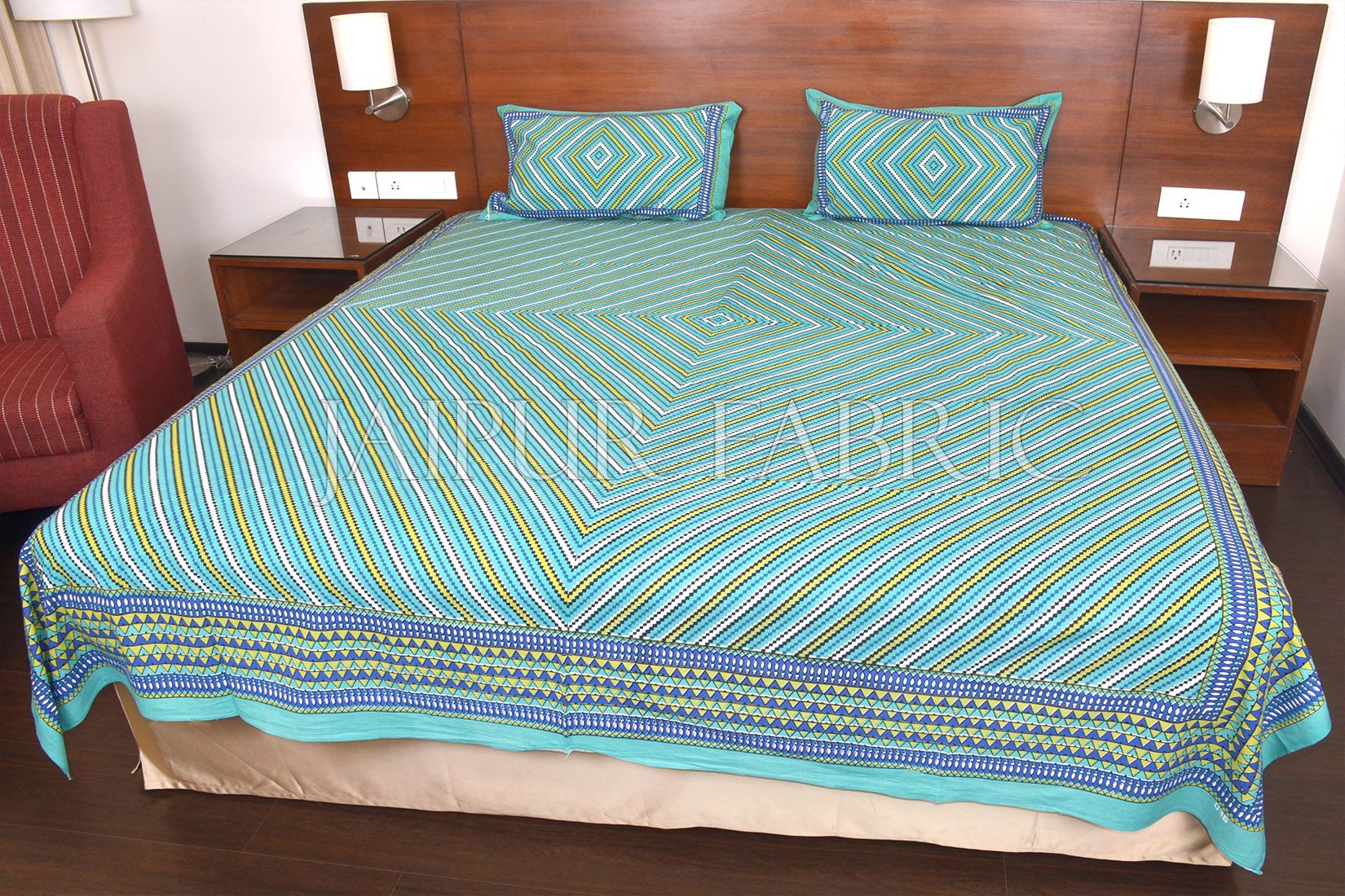 Green Zick Zack Print Double Bed Sheet