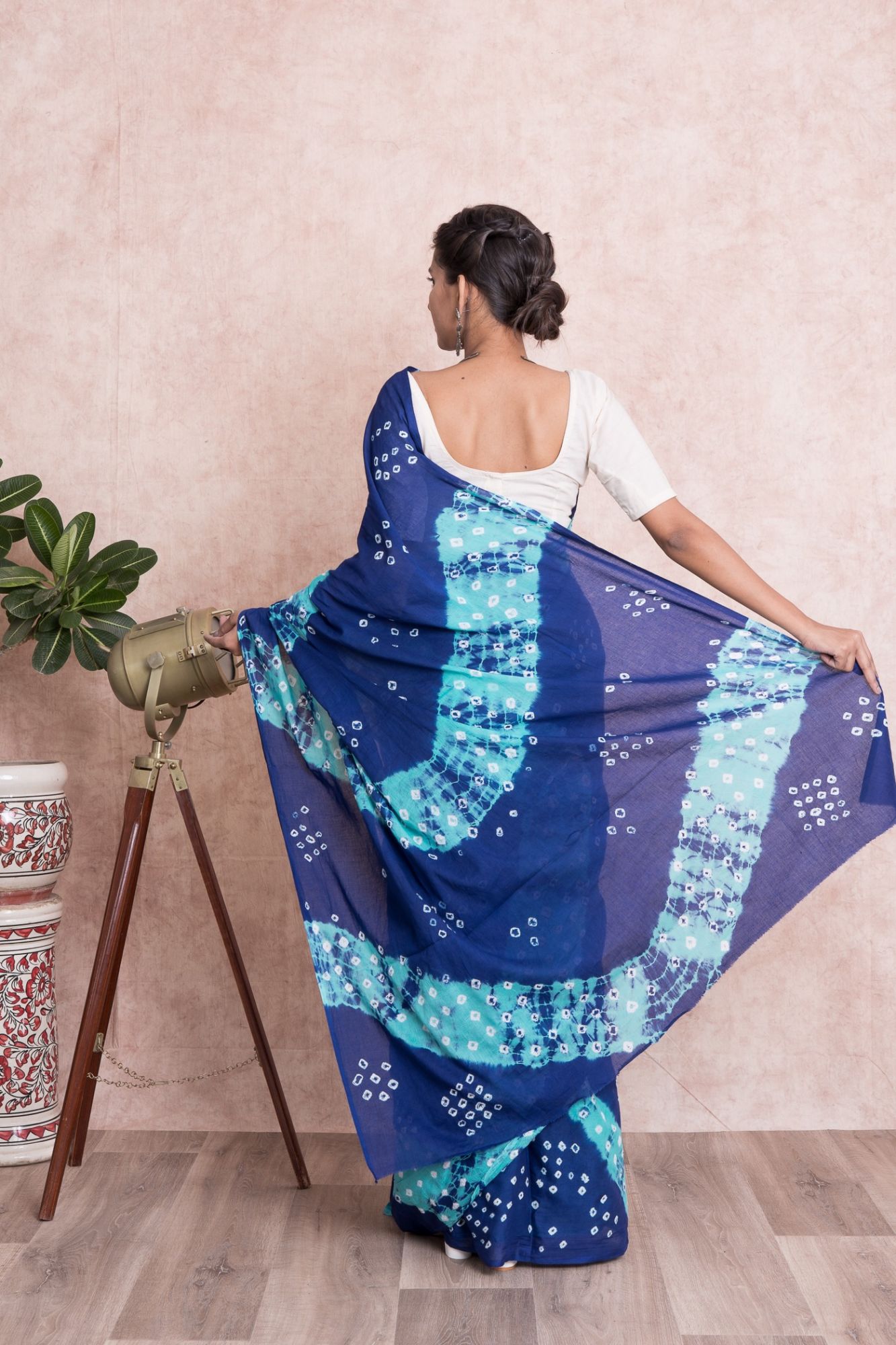 TieAnd Dye Bandhej Leheriya Cotton Mulmul Saree with Unstitched Blouse - Blue And Green