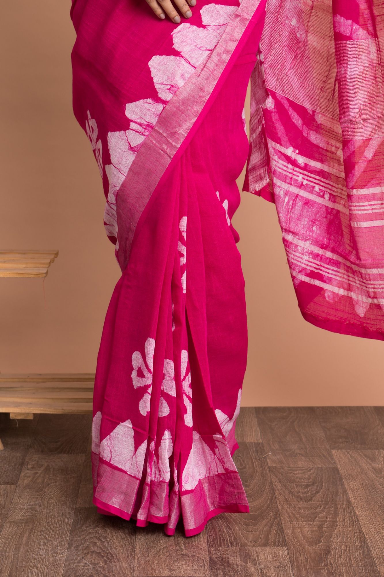 Women Batik Print Motif Cotton Linen Saree with Unstitched Blouse - Pink