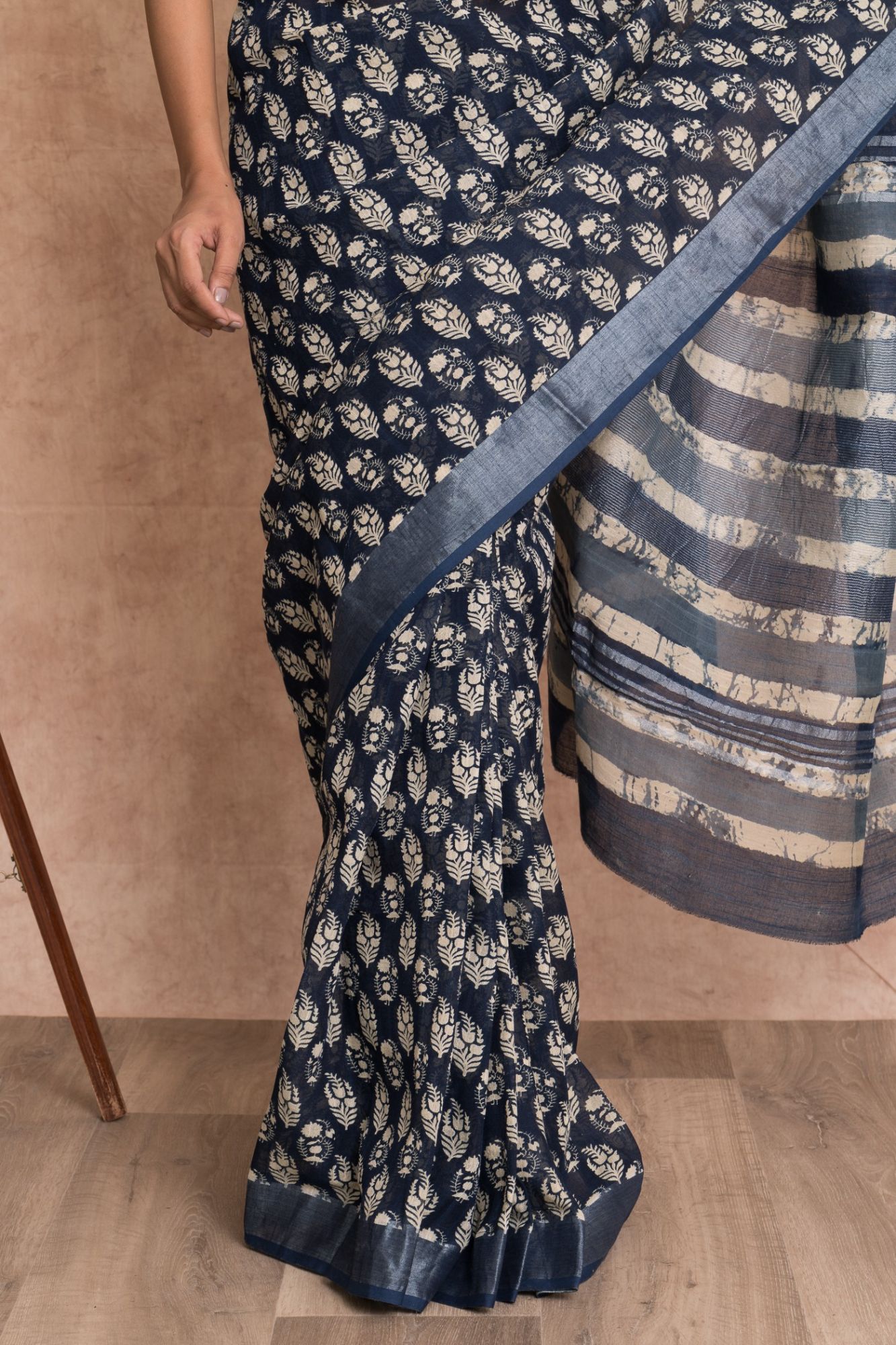 Dabu Print Booti Pattern Cotton Linen Saree with Unstitched Blouse - Indigo And Blue