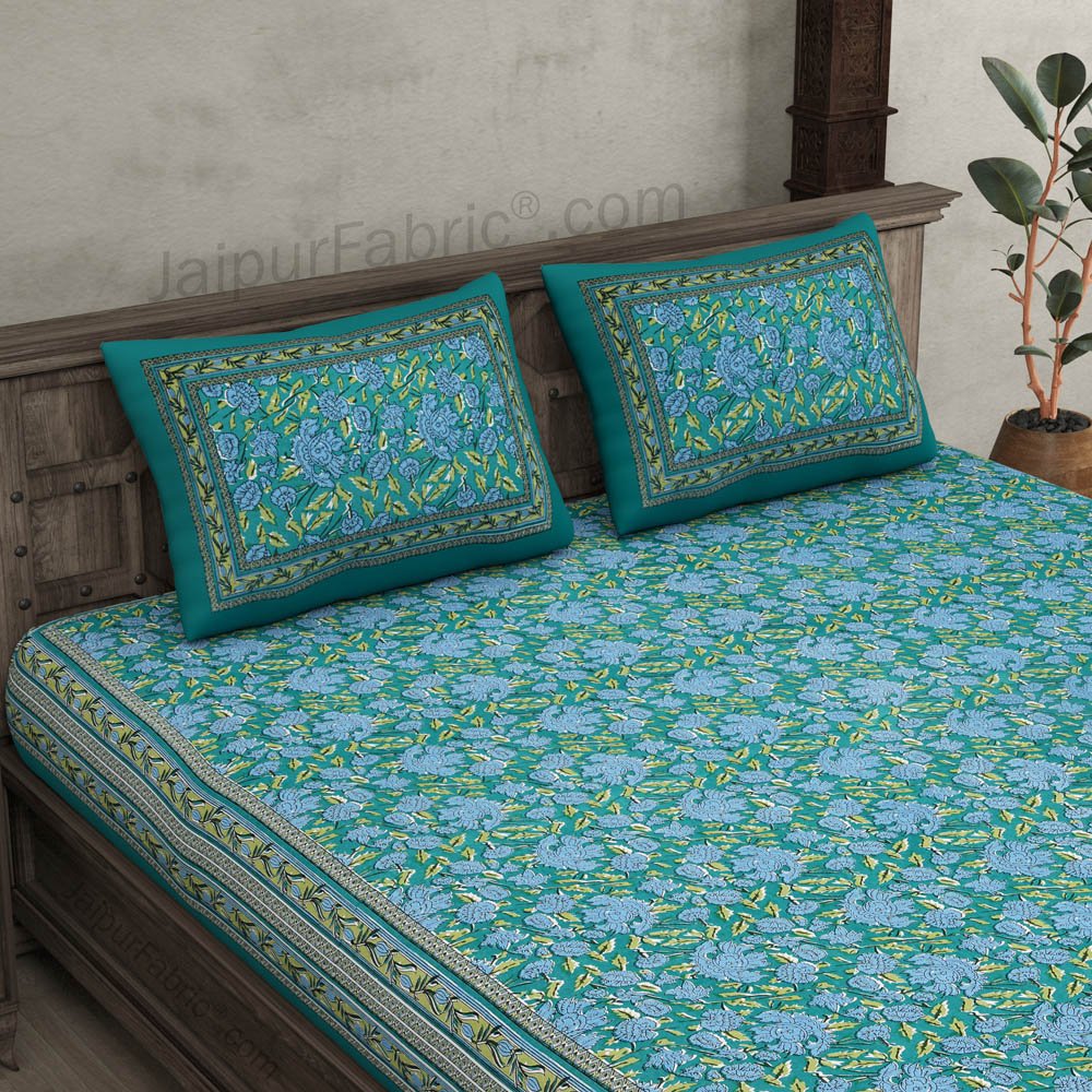 Green Iconic Iris Double Bedsheet