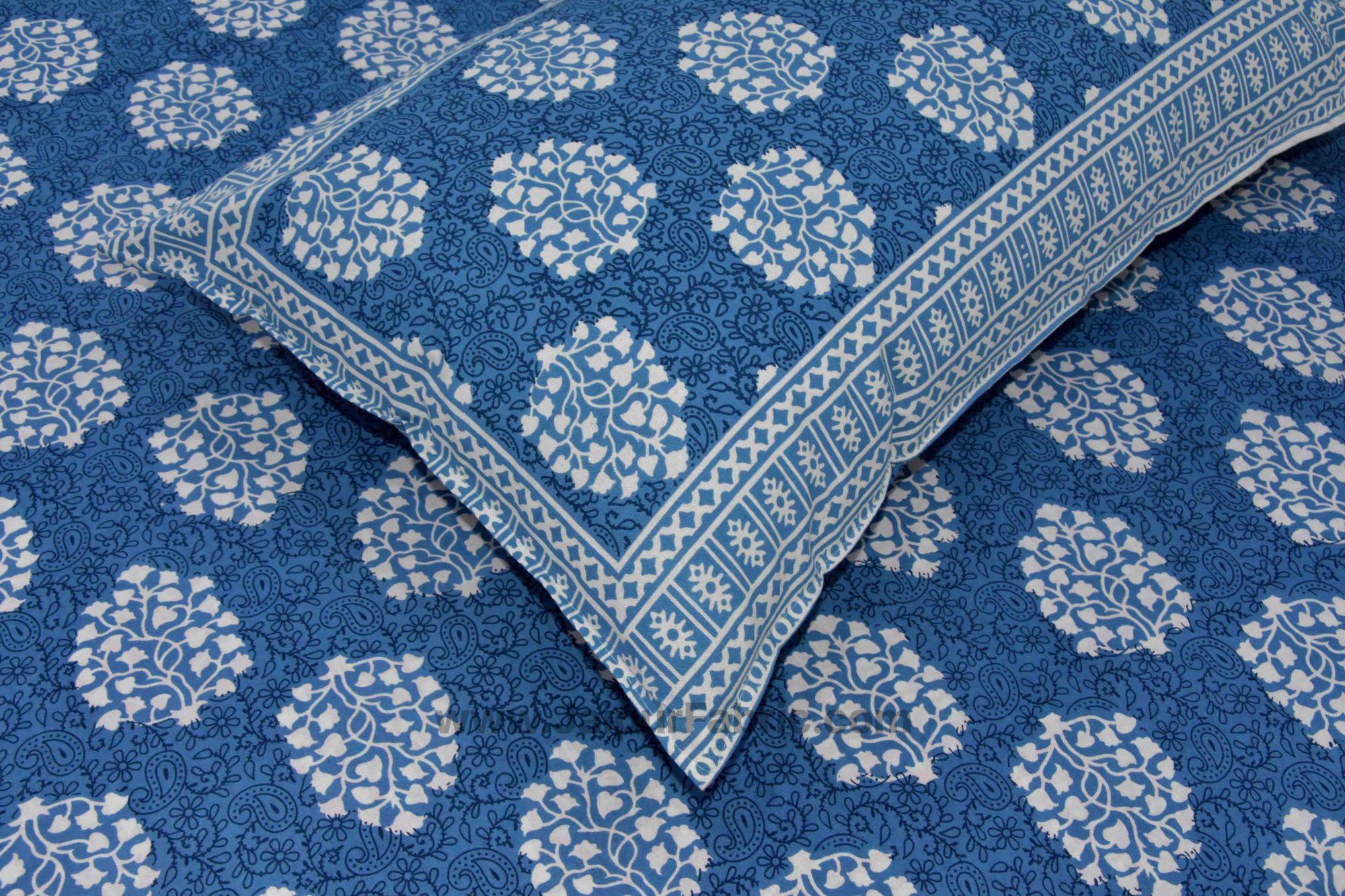 Blue Traditional Badge Double Bedsheet