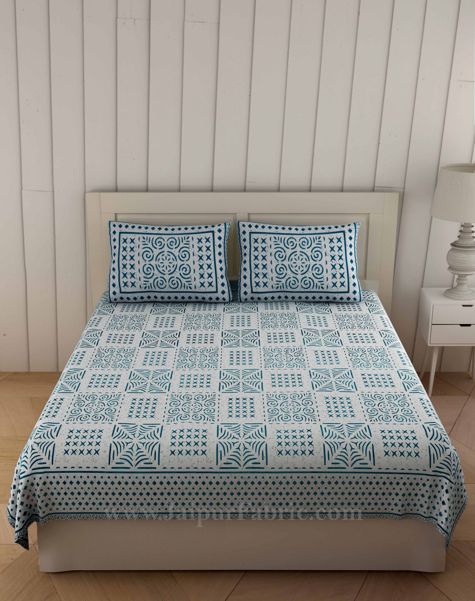 Symmetrical Blueish Grey Square Double Bedsheet