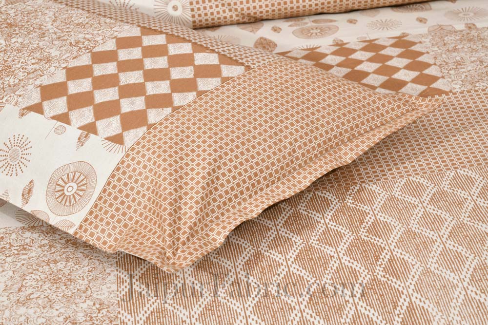 Delightful Creamish  Checks Print  Pure Cotton King Size Double Bedsheet