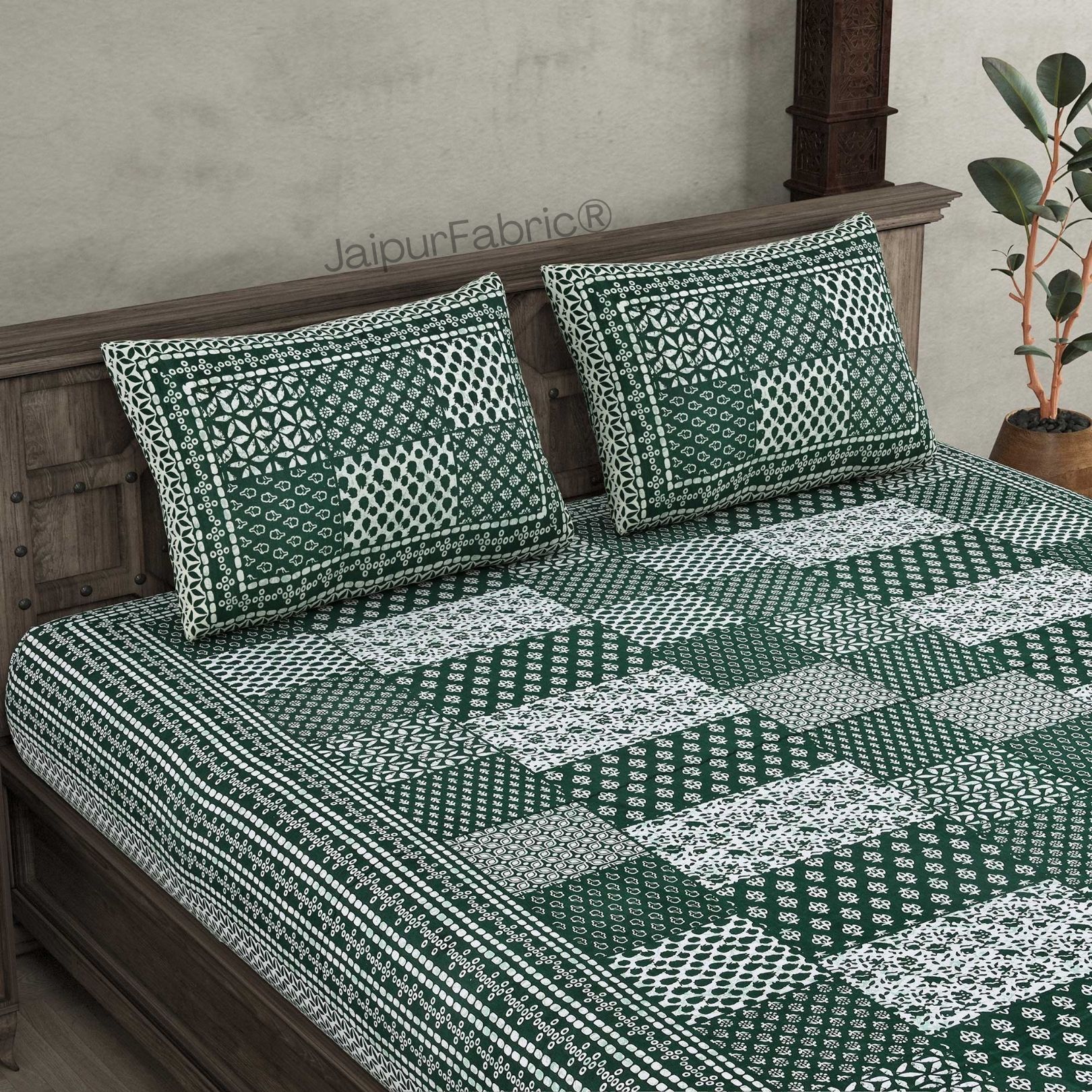 Palace Wall Green Pure Cotton Double Bedsheet