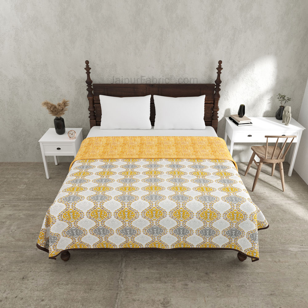 Wavy Ethnic Yellowish Grey Double Bed Dohar Blanket