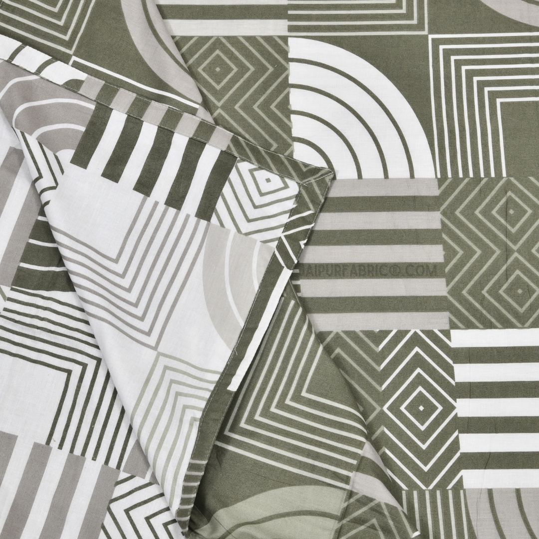 Geometric Maze Green Cotton Reversible Double Bed Dohar