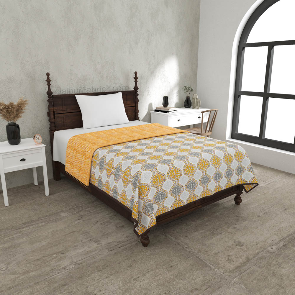 Wavy Ethnic Yellowish Grey Single Bed Dohar Blanket