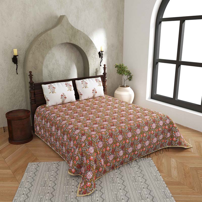 Serene Snowy Floral Print Pure Cotton Reversible Quilted Bedcover with Pillowcases