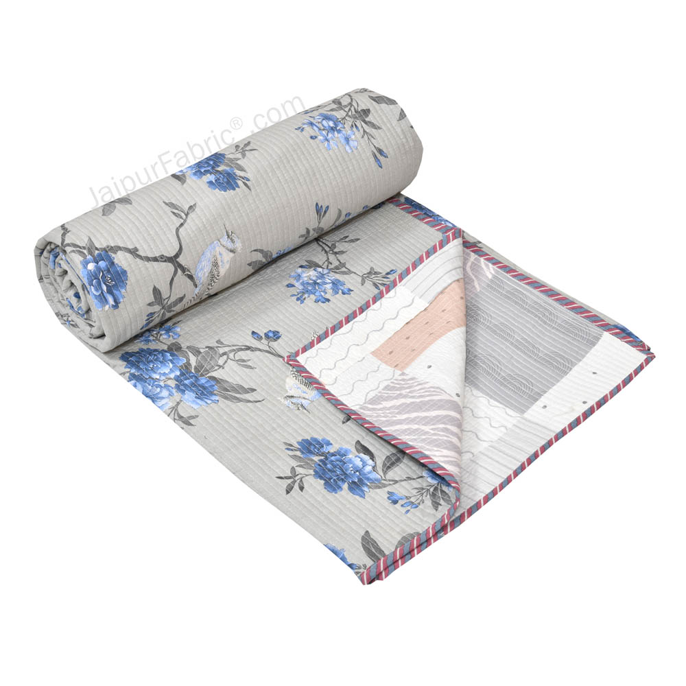 A Gladden Look Pure Cotton Reversible Quilted Bedcover with Pillowcases