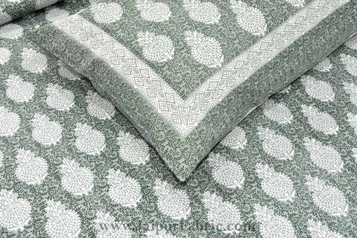 Pastel Green Boota Print Double Bedsheet