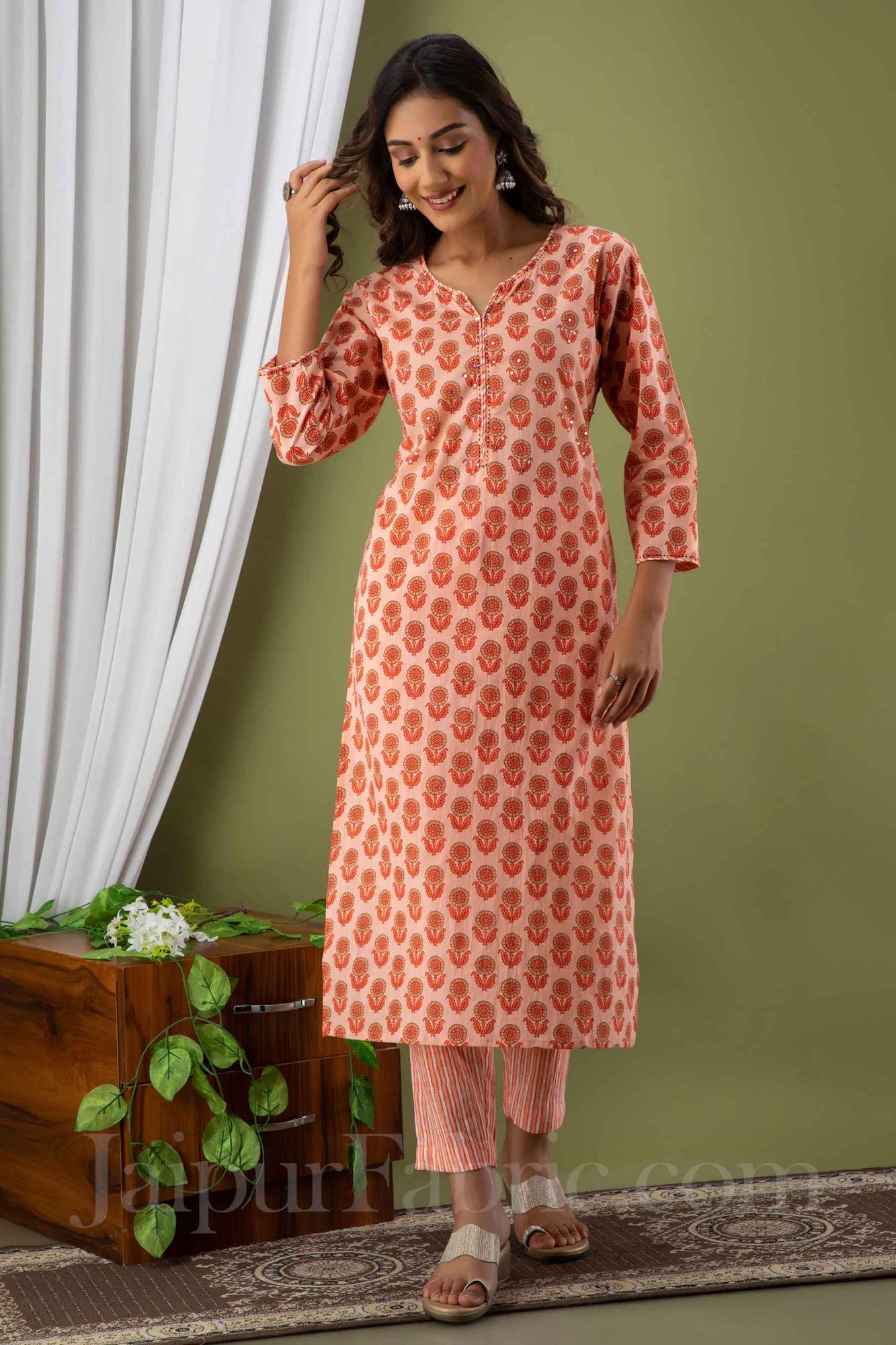 Women Peach Cotton Kurti with Pant & Dupatta