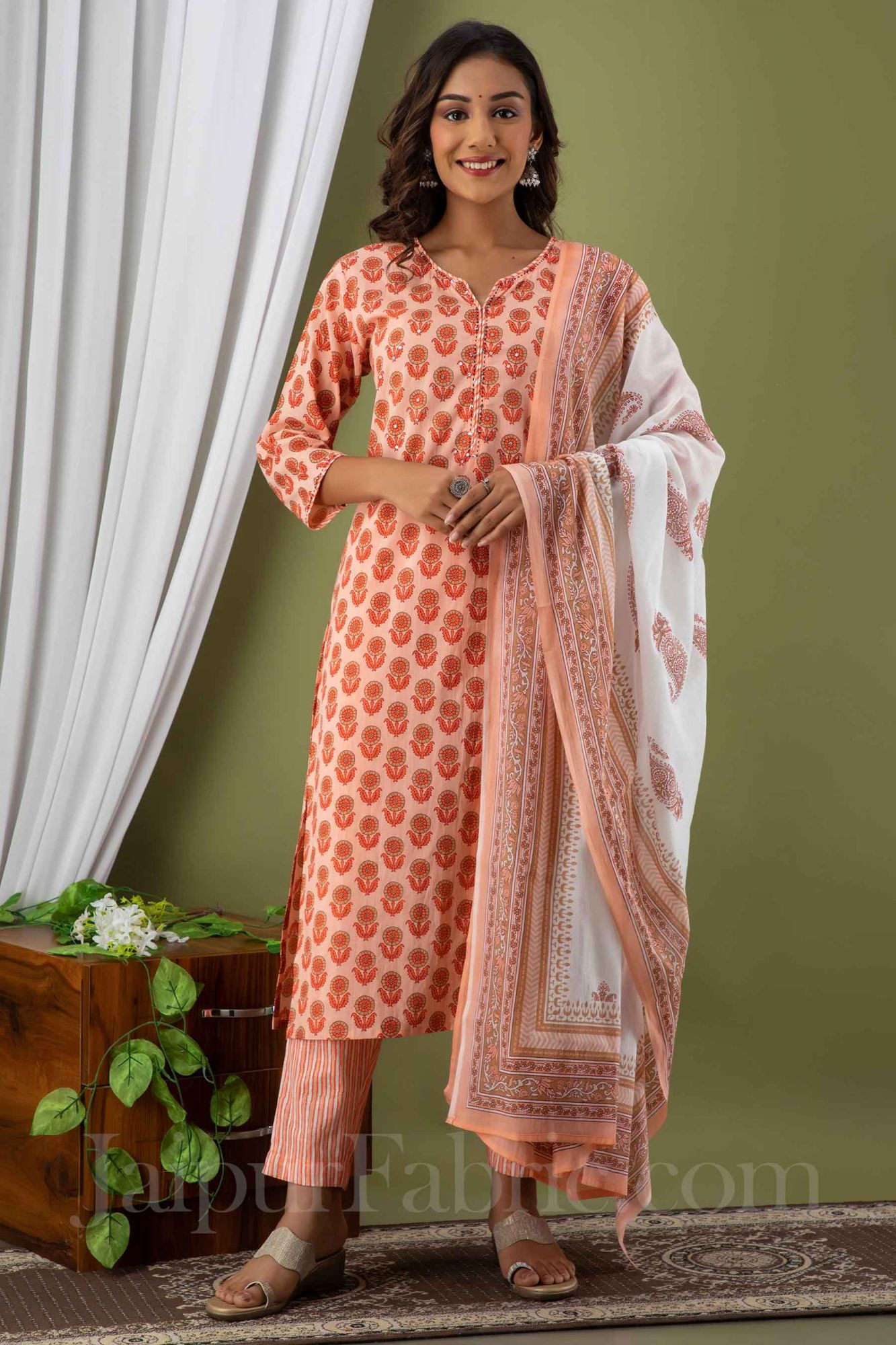 Women Peach Cotton Kurti with Pant & Dupatta