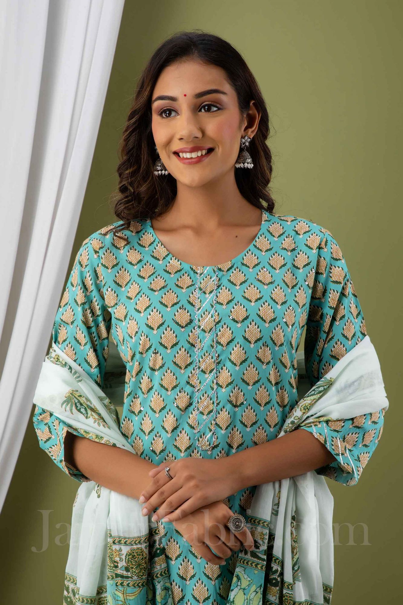 Women Sea Green Cotton Kurti with Pant & Dupatta