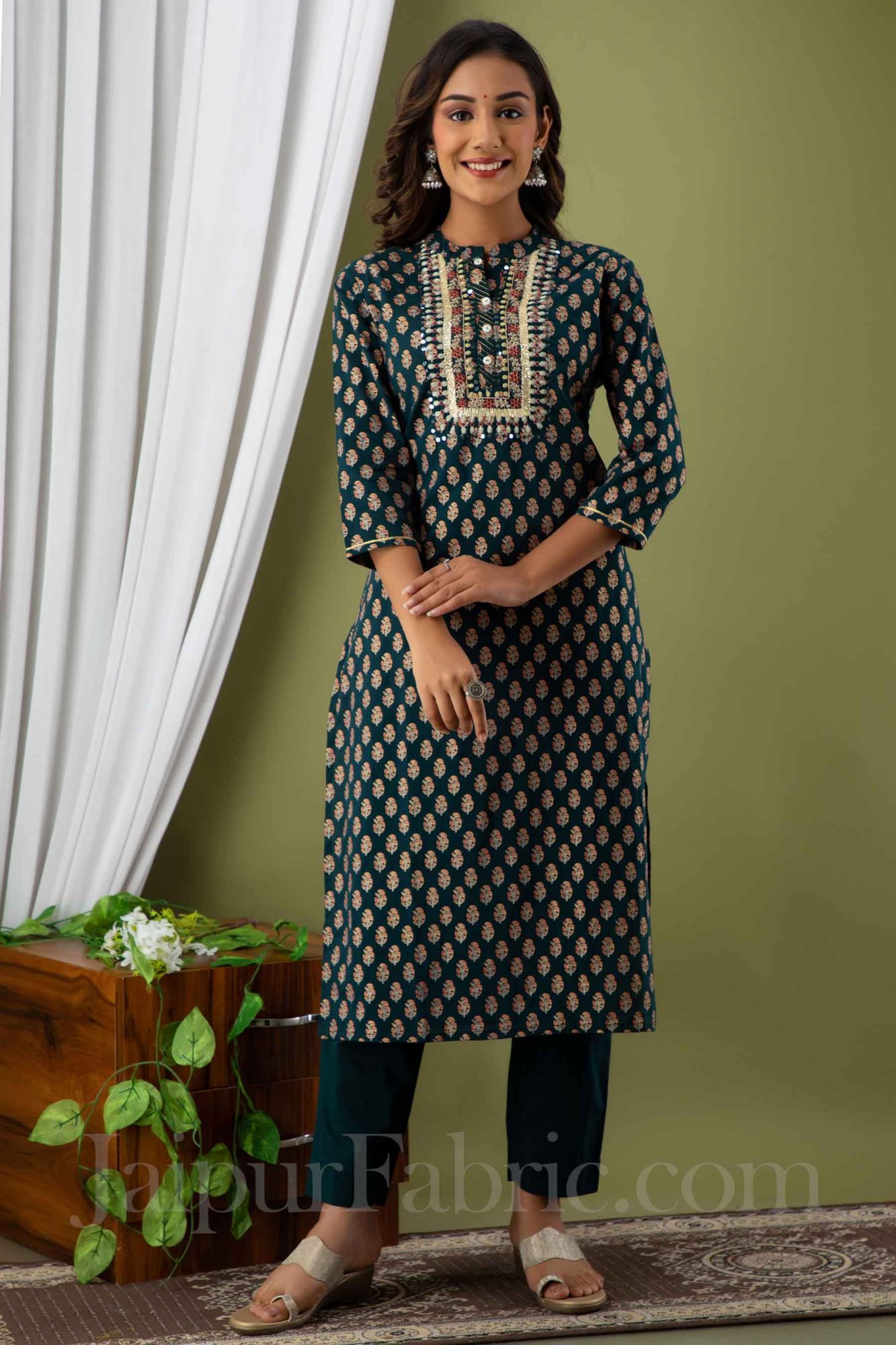 Women Cotton Foil Print Kurti with Pant & Dupatta