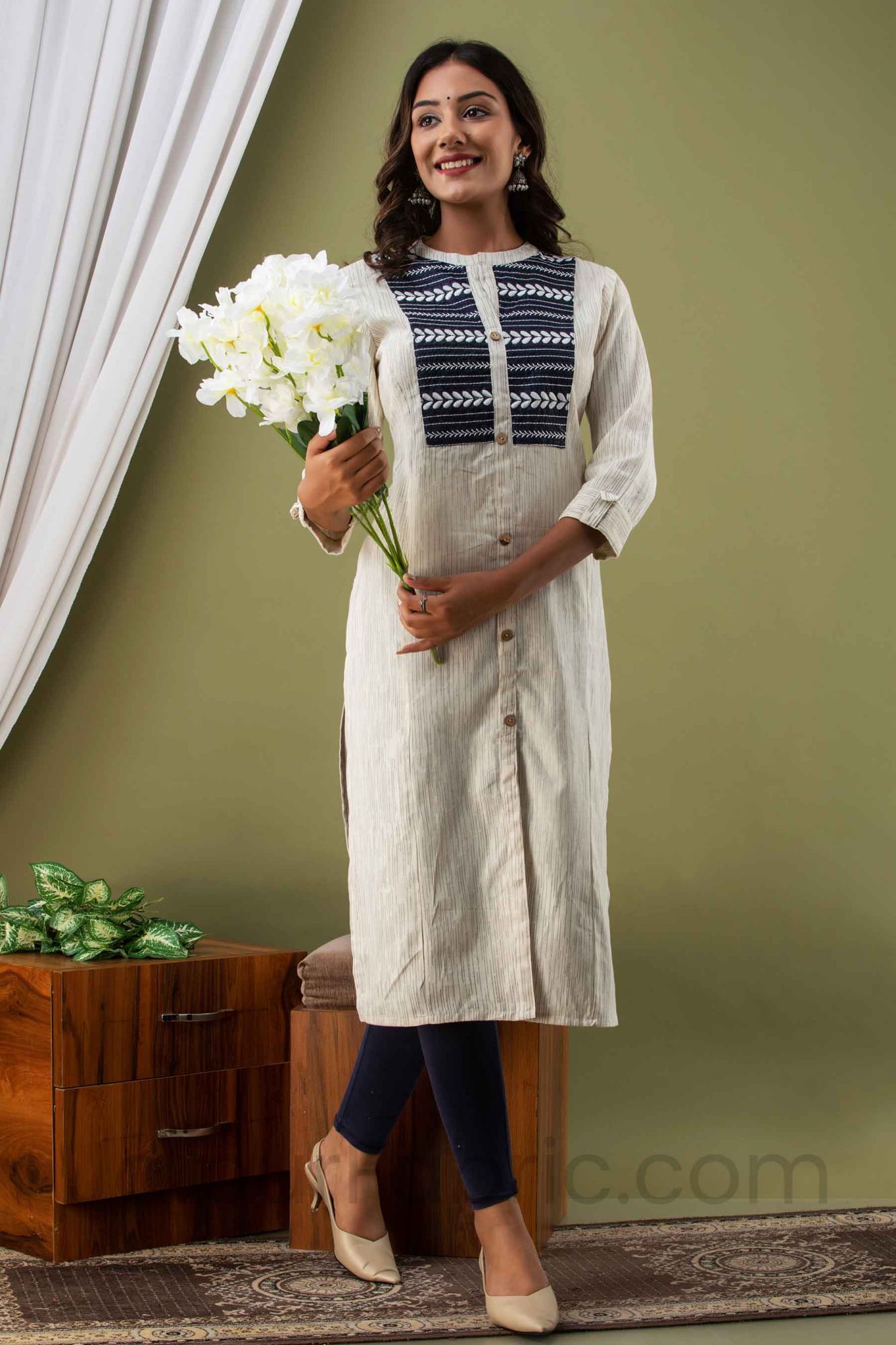 Women Cotton Serene White Kurti