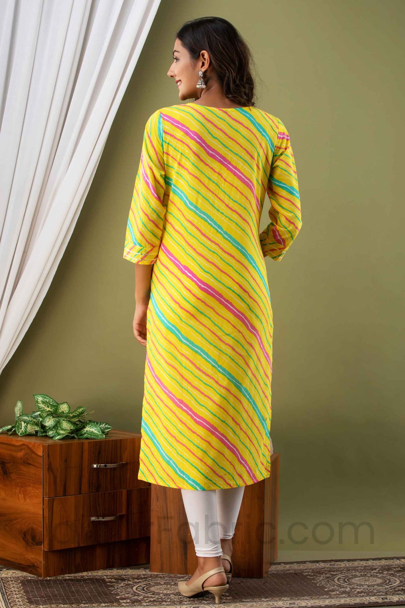 Women Yellow Lehriya Print Cotton Kurti