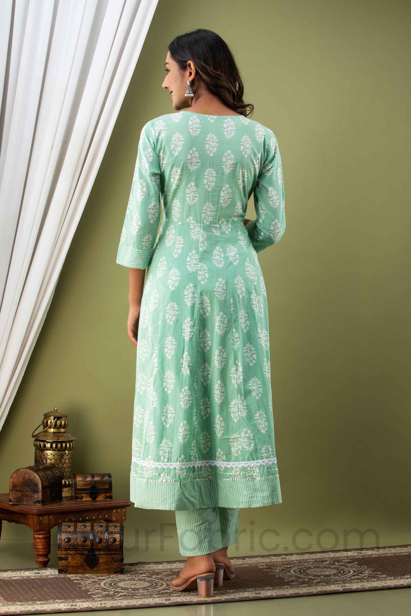 Women Sea Green Aline Kurti with Pant & Dupatta