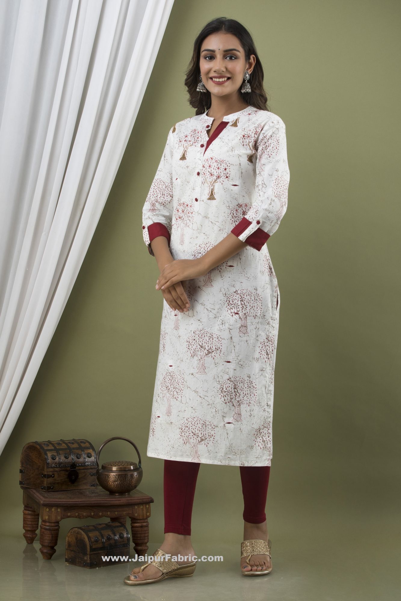 Women White Cotton Roll Up Sleeve Kurti