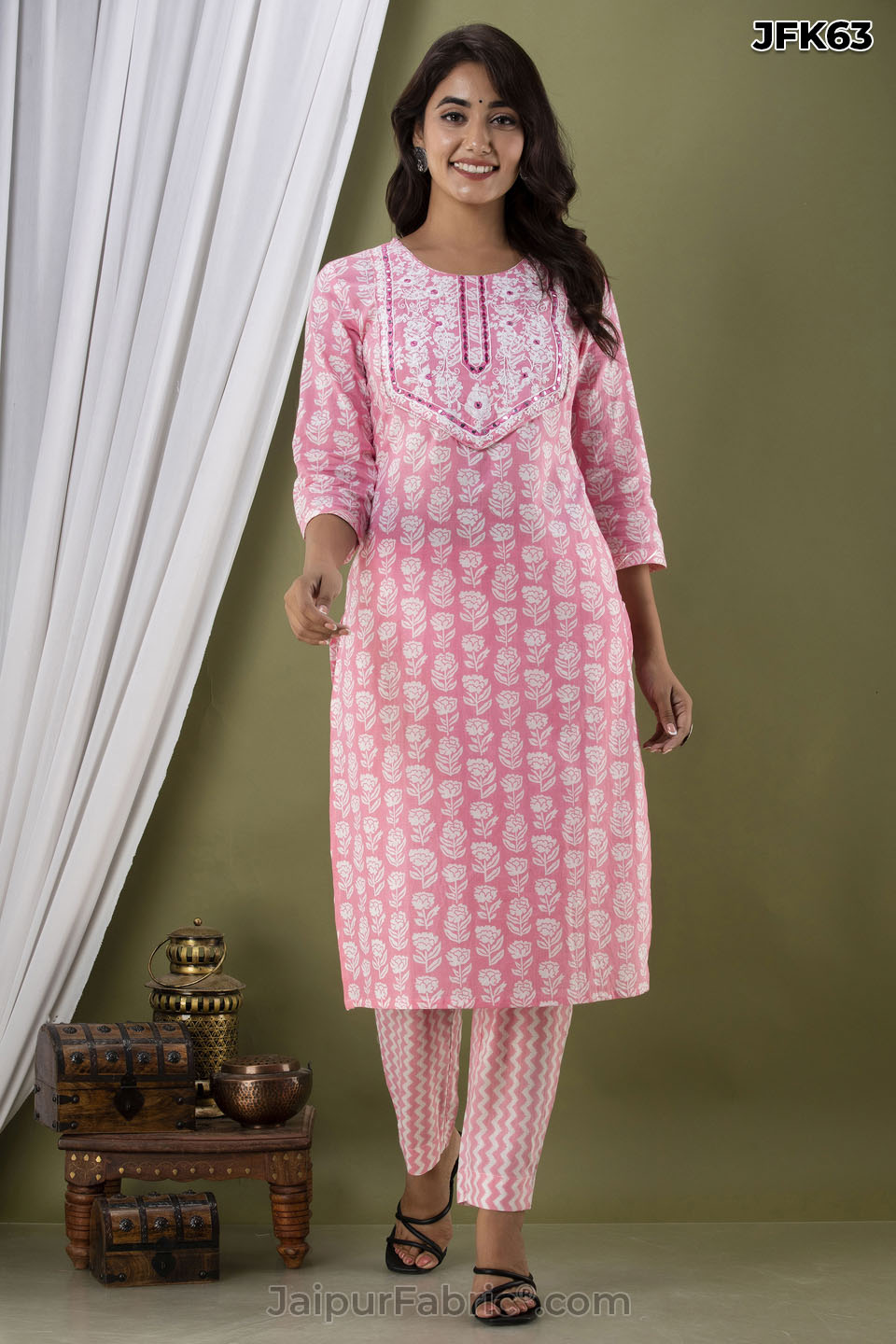 Pink Embroidery Kurti Pant & Dupatta