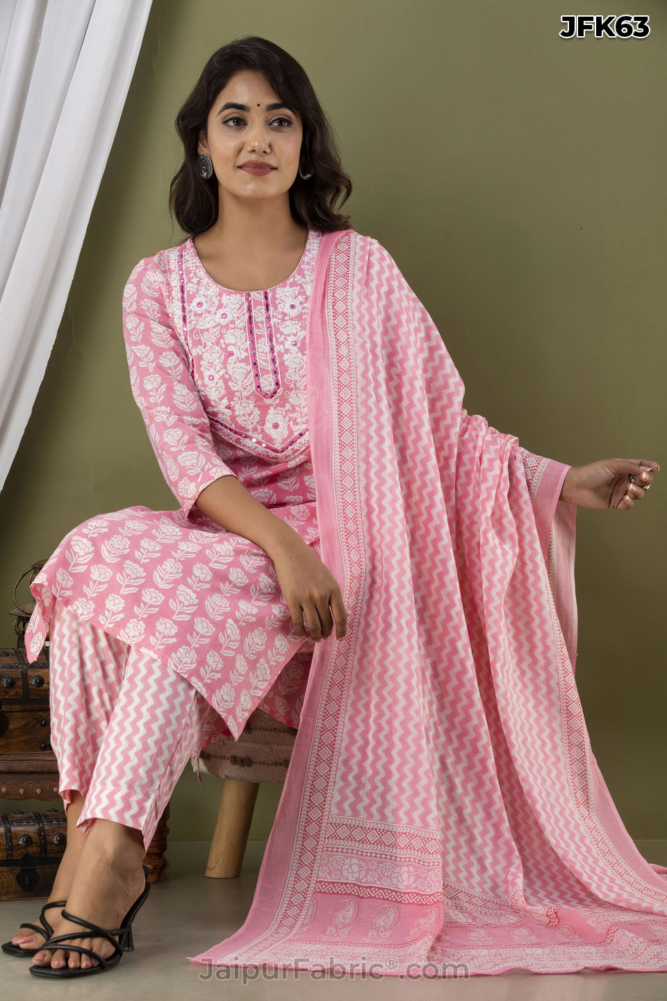 Pink Embroidery Kurti Pant & Dupatta