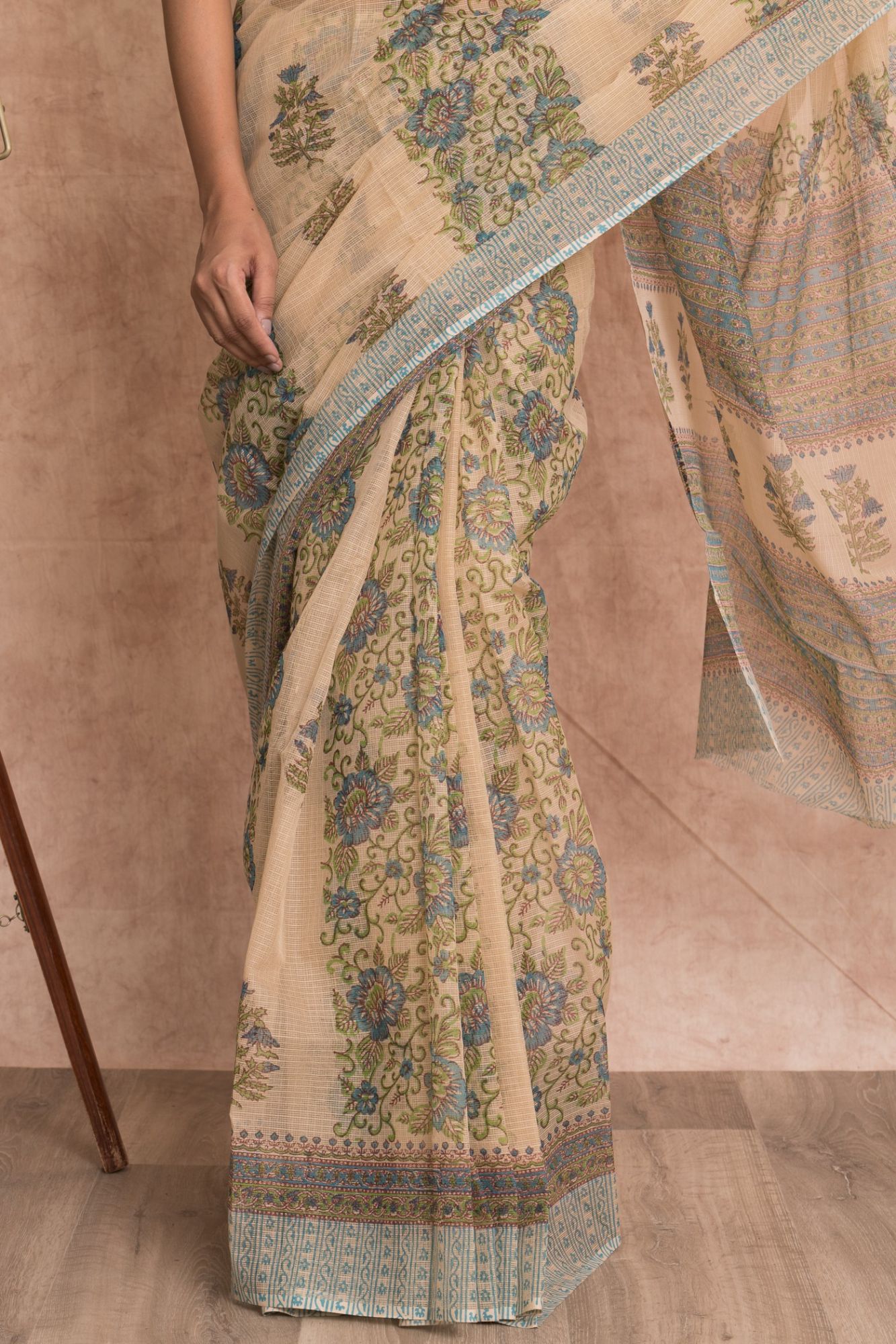 Floral Pattern Hand Block Printed Kota Doria Saree with Mulmul Cotton Unstitched Blouse