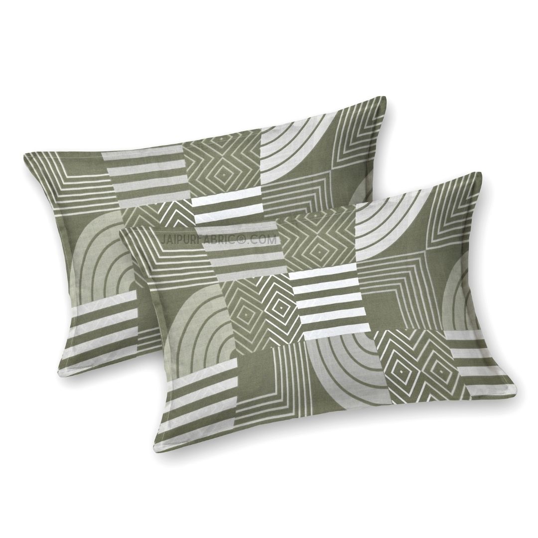 Geometric Maze Off White Green Cotton King Size Bedsheet