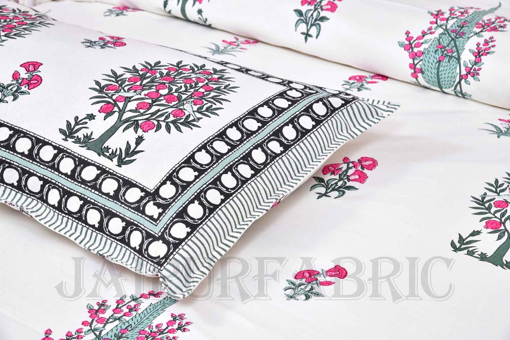 Good Nature Pink Fine Cotton Hand Block King Size Bedsheet Set