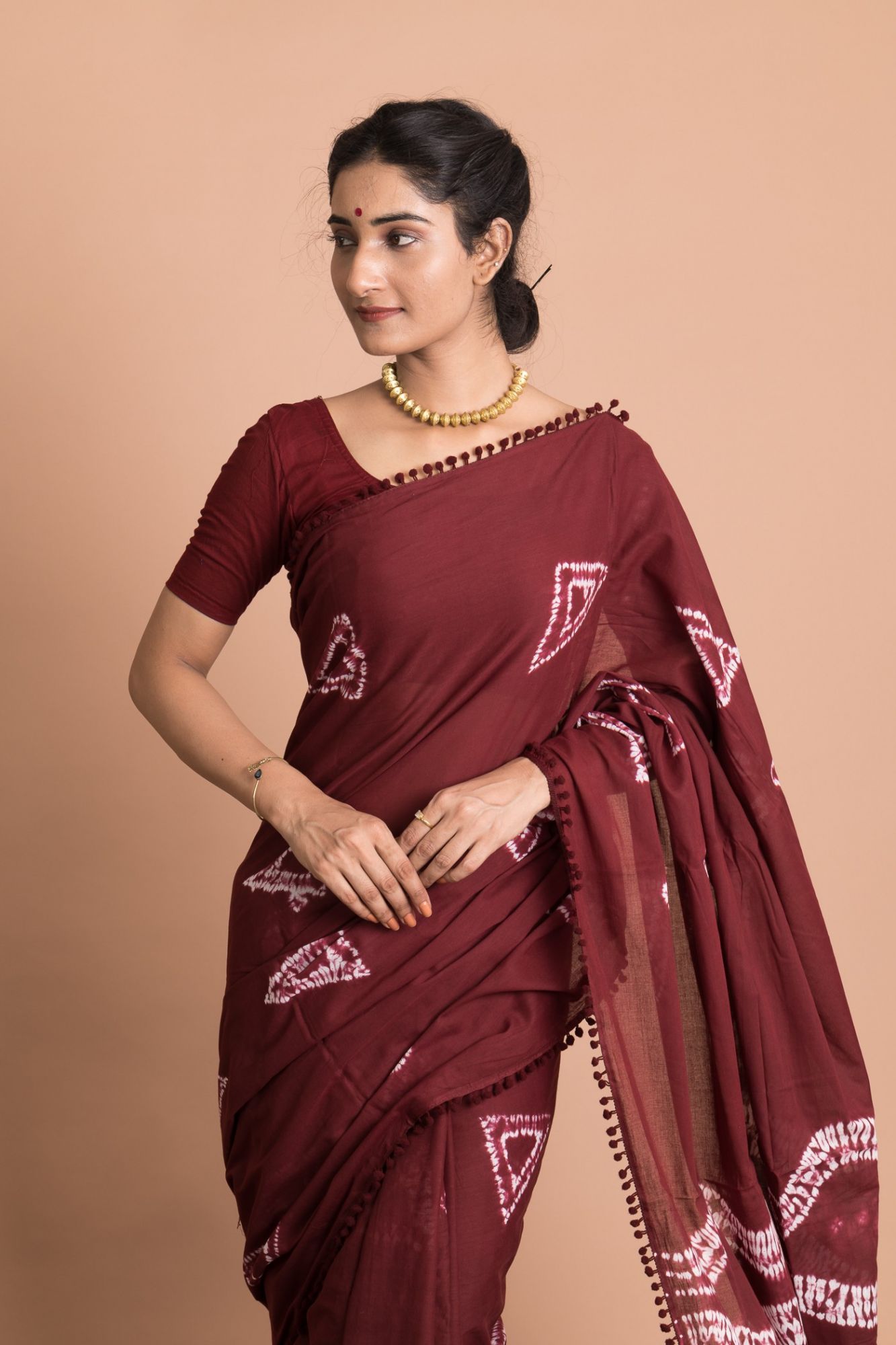 Pom-Pom Shibori Geometric Print Cotton Mulmul Saree with Unstitched Blouse - Maroon